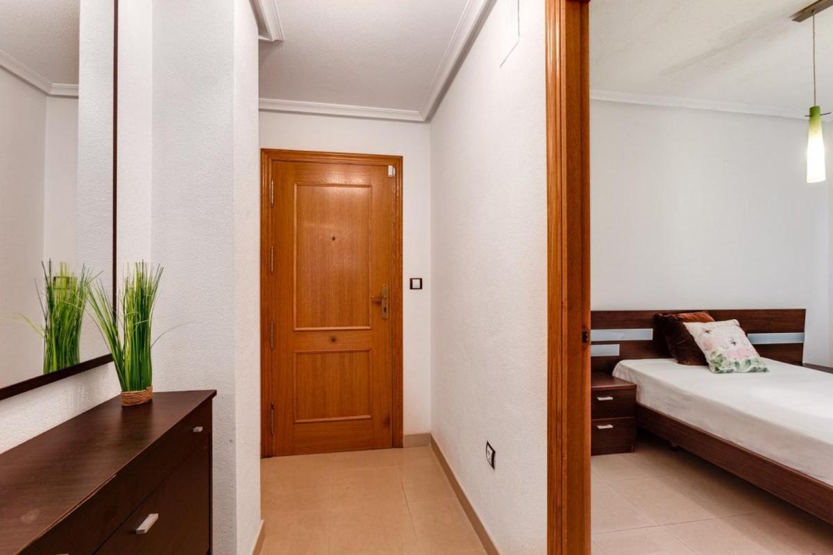 Nice Apartment With Terrace On The Los Locos Beach Torrevieja Exteriér fotografie