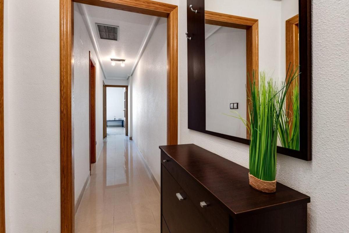 Nice Apartment With Terrace On The Los Locos Beach Torrevieja Exteriér fotografie
