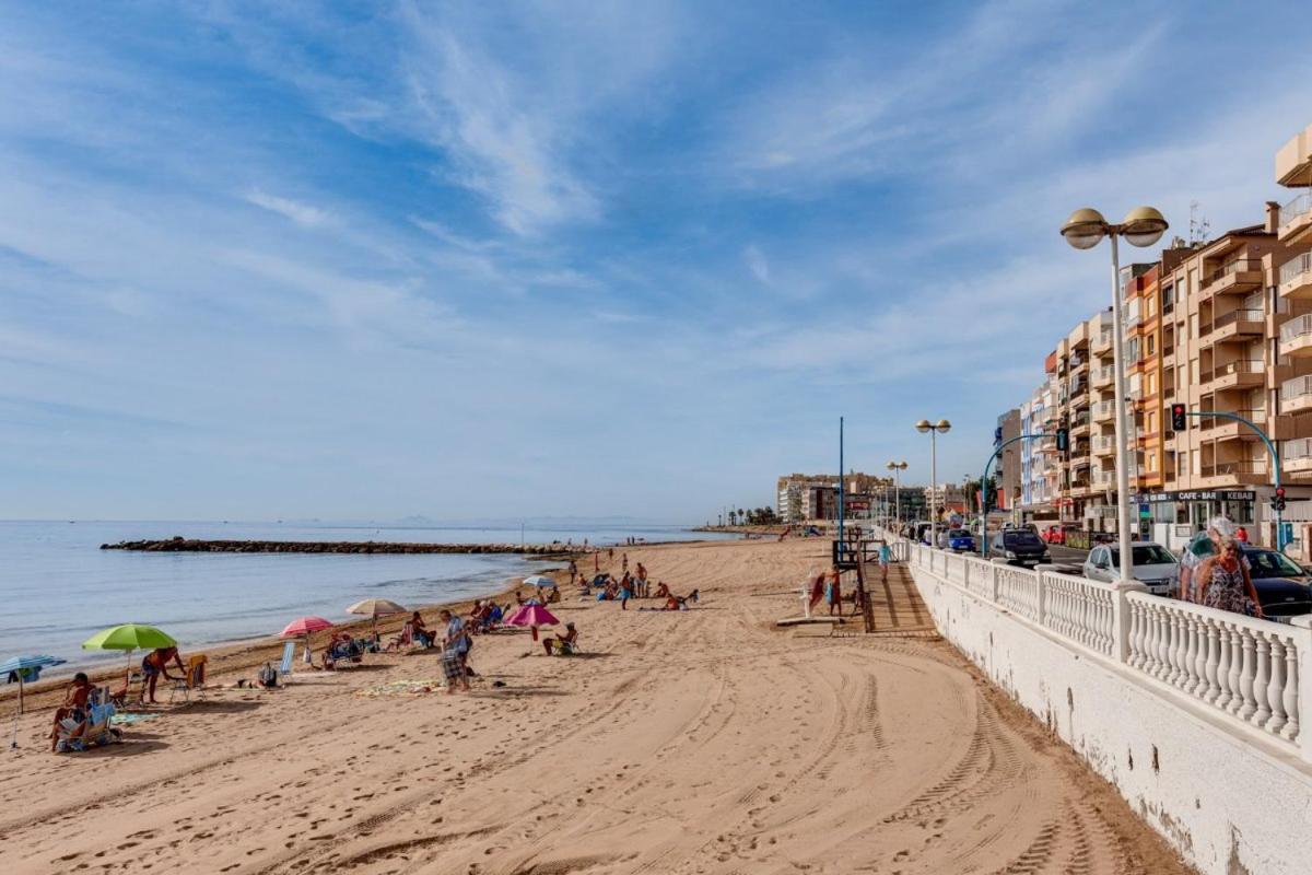 Nice Apartment With Terrace On The Los Locos Beach Torrevieja Exteriér fotografie