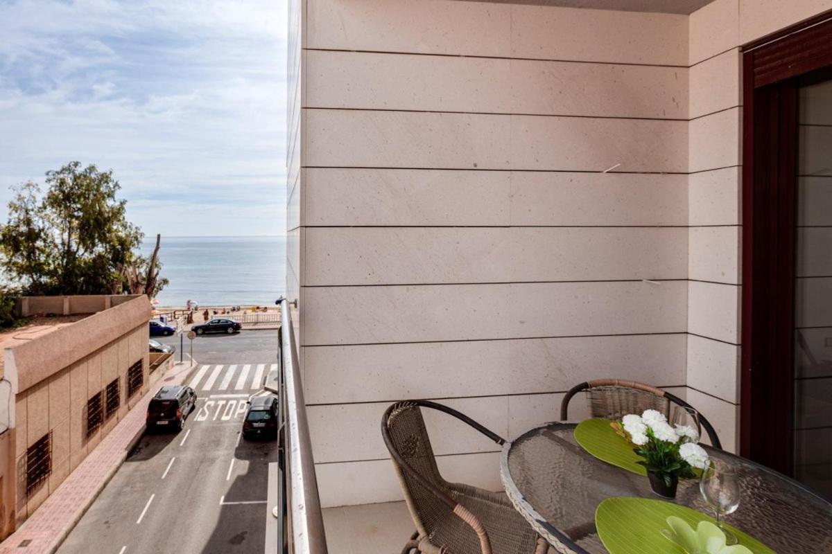 Nice Apartment With Terrace On The Los Locos Beach Torrevieja Exteriér fotografie